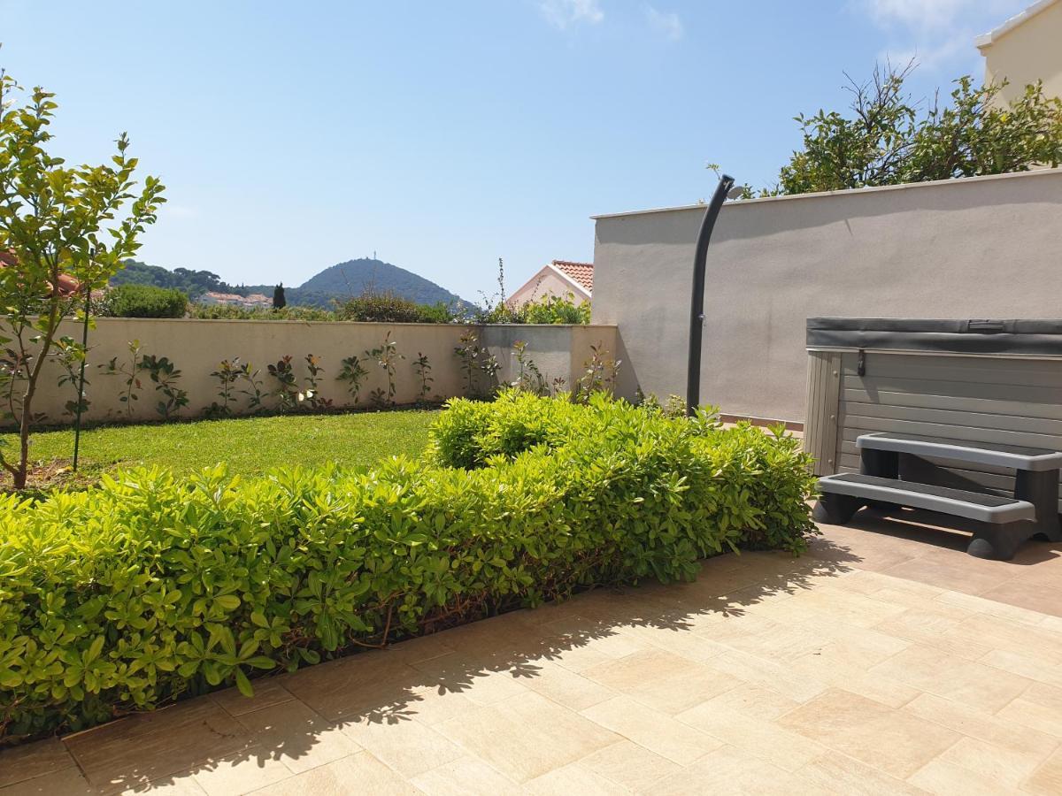 Abelia, Two Terraces, Hot Tub, Free Parking Daire Dubrovnik Dış mekan fotoğraf